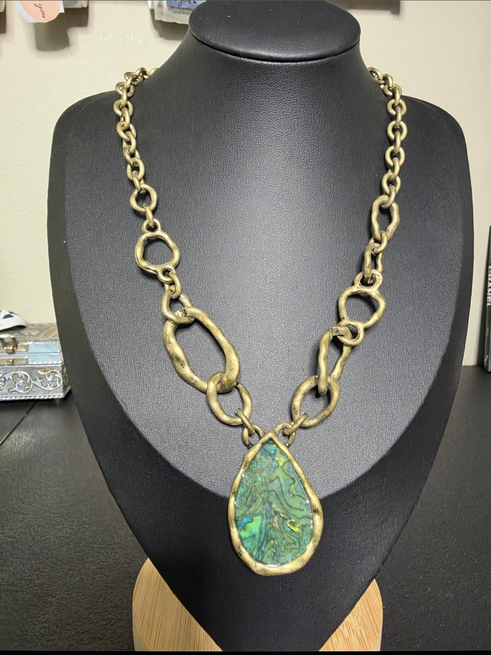 NRQ Brass Boho Chain Necklace Green Teardrop Pendant
